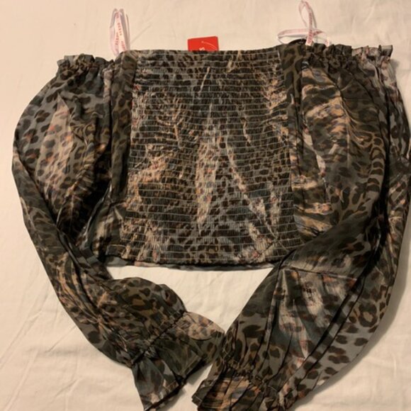 Guess Factory Sharlene Leopard Jacquard Sheer Top - Picture 6 of 7